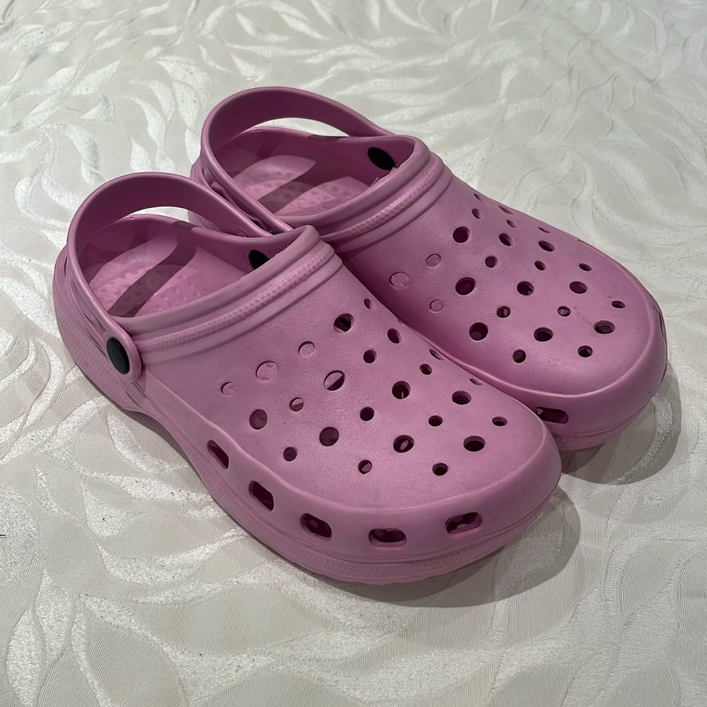 No Name Clogs